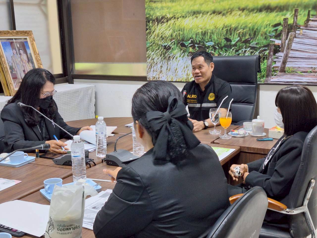 title - ผู้ตรวจราชการ ส.ป.ก. ประชุมตรวจราชการและติดตามความก้าวหน้าผลการดำเนินงานตามแผนการตรวจราชการของผู้ตรวจราชการสำนักงานการปฏิรูปที่ดินเพื่อเกษตรกรรม ประจำปีงบประมาณ พ.ศ. 2569 รอบที่ 1 เขตตรวจราชการที่ 12 จังหวัดมหาสารคาม 